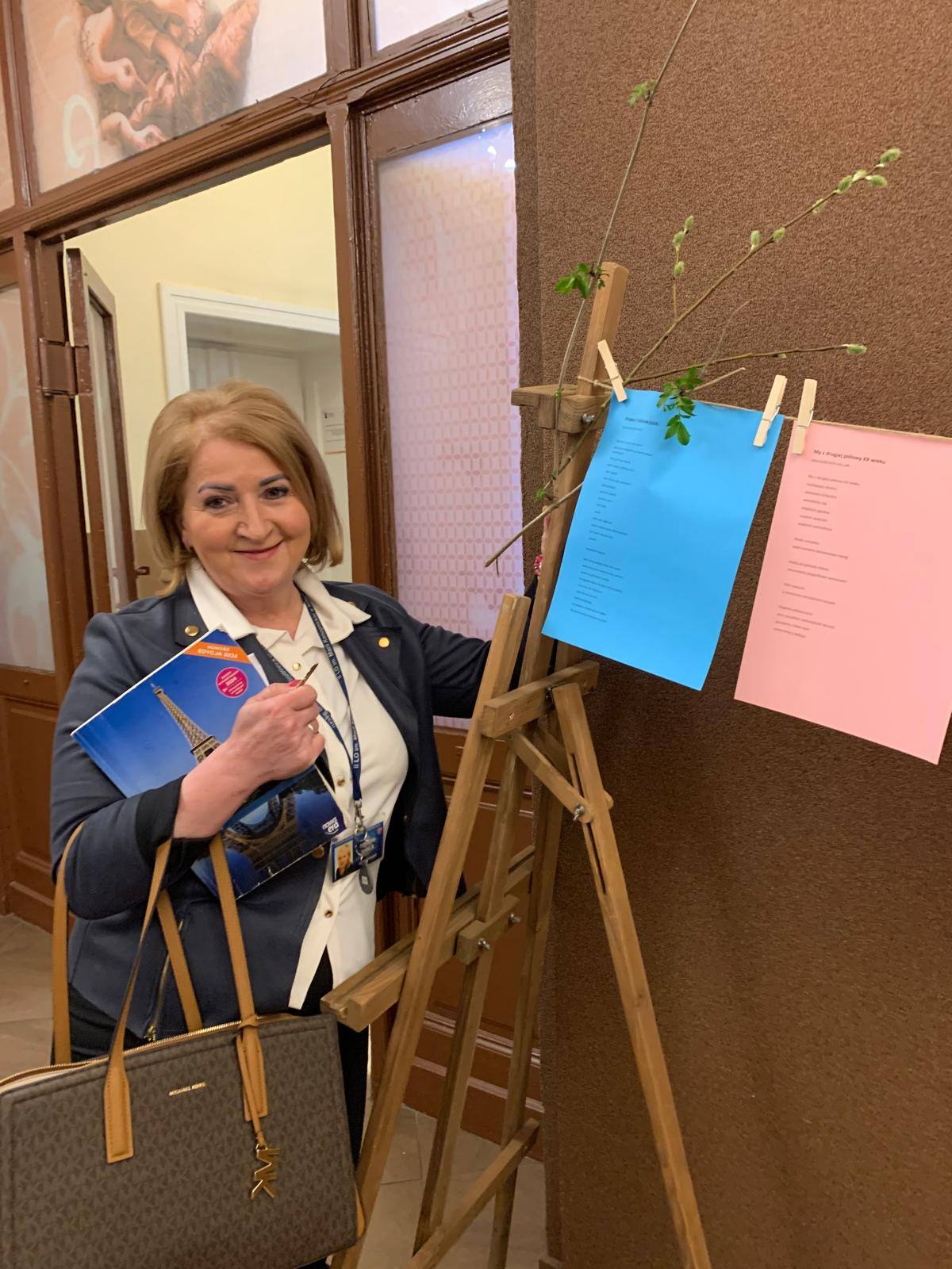 Zdjęcie Światowy Dzień Poezji 2026 (18)c68088a2-8fa8-426e-b643-af2d58a7c52b.jpg w galerii Światowy Dzień Poezji A. D. 2026